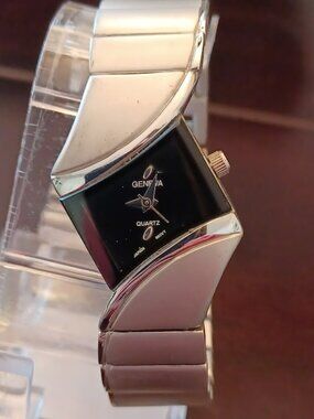 Vintage Ladies GENEVA Quartz Silver Tone Asymmetrical Watch - WORKS!